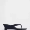 Vegan-Leder-Keilabsatz-Zehensandalen