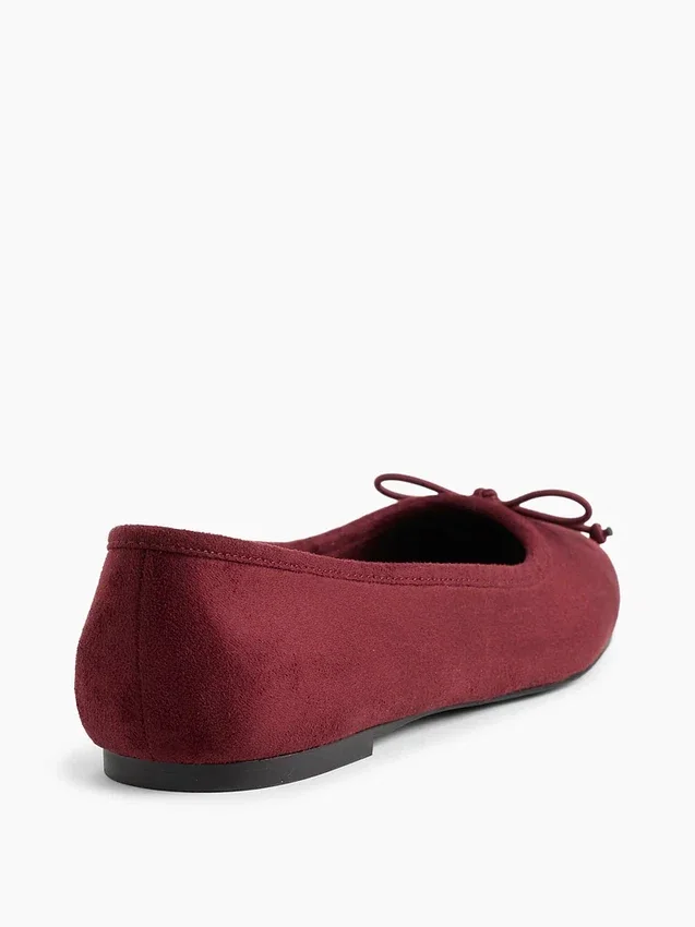 Vegane Ballerinas aus Wildleder