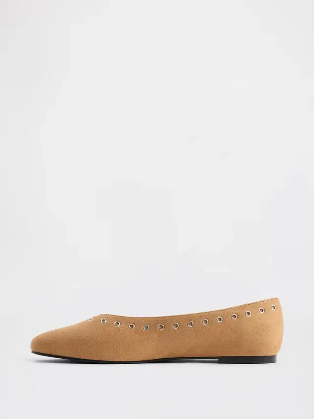 Vegane Ballerinas aus Wildleder