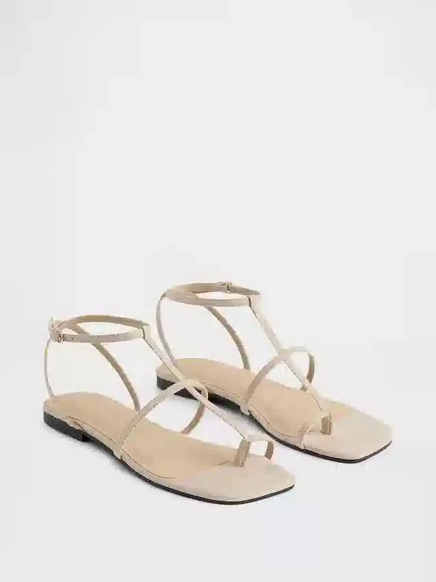 Vegane T-Riemchen-Sandalen aus Wildleder