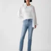 Vintage-Slim-Jeans mit mittlerer Leibhöhe und gespaltenem Saum