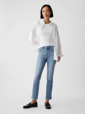Vintage-Slim-Jeans mit mittlerer Leibhöhe und gespaltenem Saum