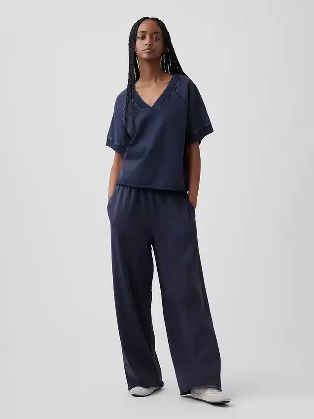 Vintagesoft Oversize-Sweatshirt mit V-Ausschnitt aus Frottee