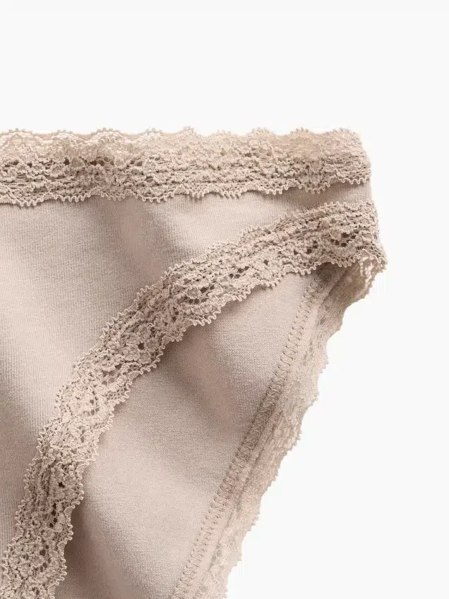 Weichster Bikini aus Bio-Stretch-Baumwolle mit Spitzenbesatz
