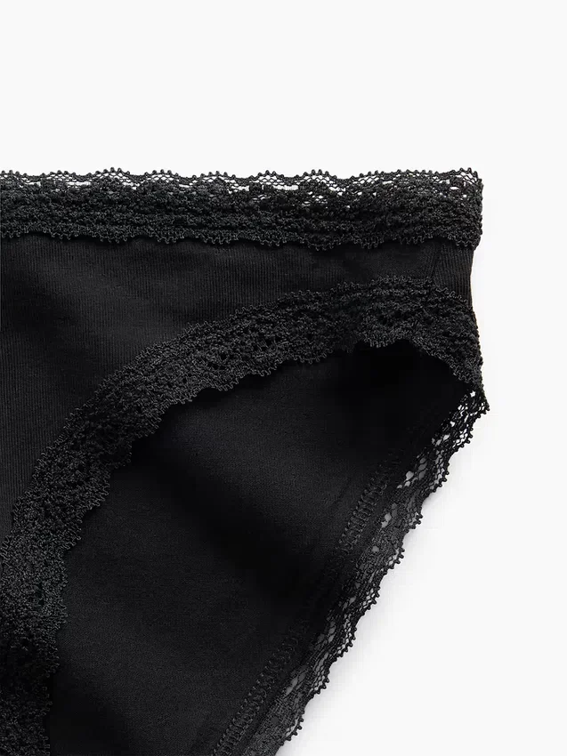 Weichster Bikini aus Bio-Stretch-Baumwolle mit Spitzenbesatz