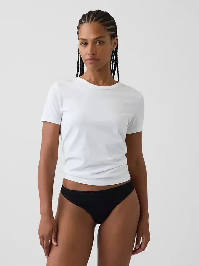 Weichster String aus Bio-Stretch-Baumwolle mit Spitzenbesatz
