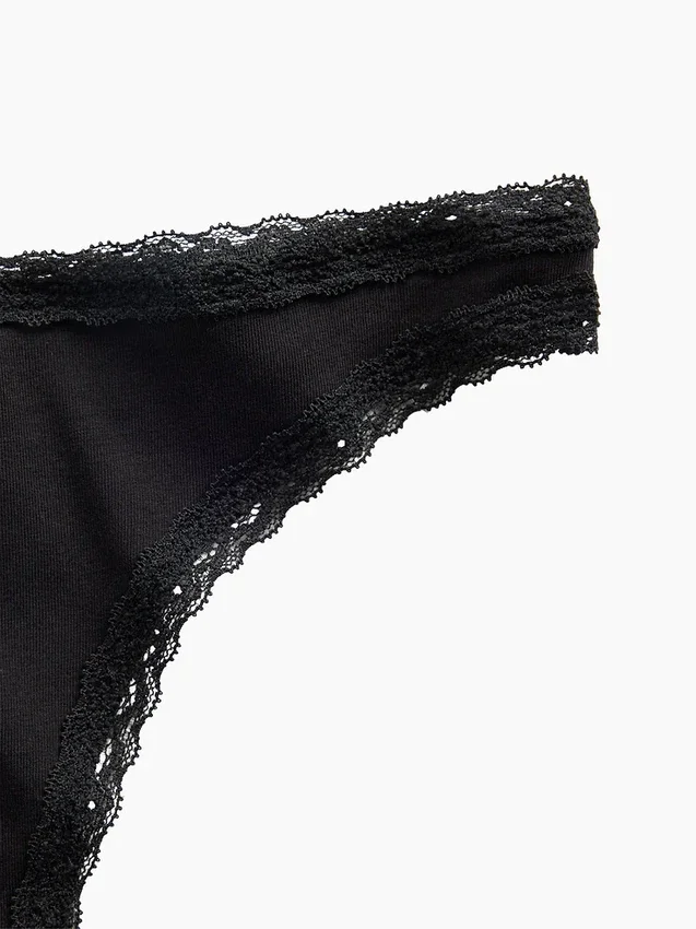 Weichster String aus Bio-Stretch-Baumwolle mit Spitzenbesatz