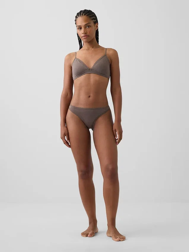 Weichster String aus Bio-Stretch-Baumwolle mit Spitzenbesatz