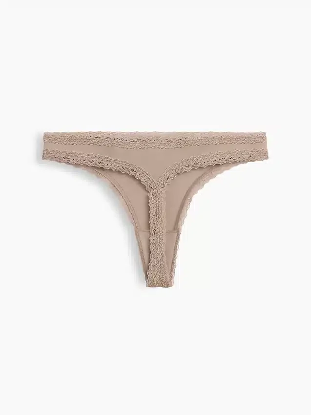 Weichster String aus Bio-Stretch-Baumwolle mit Spitzenbesatz